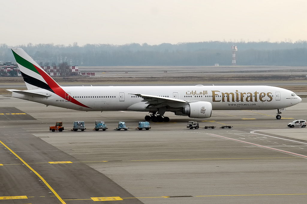 Photo of Emirates Airlines A6-EGZ, Boeing 777-300