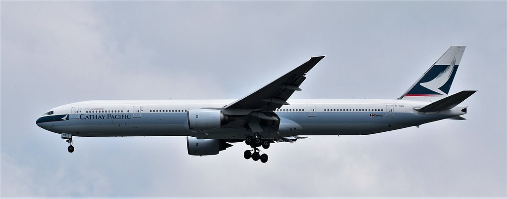 Photo of Cathay Pacific B-HNN, Boeing 777-300