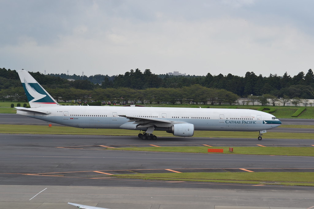 Photo of Cathay Pacific B-HNN, Boeing 777-300