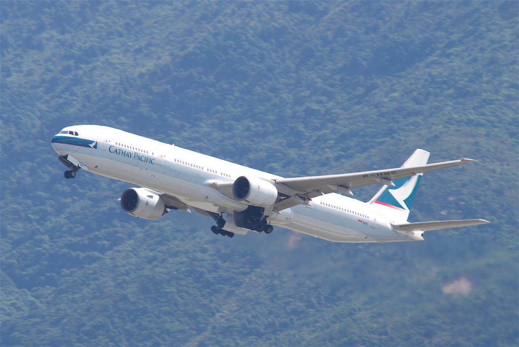 Photo of Cathay Pacific B-HNO, Boeing 777-300