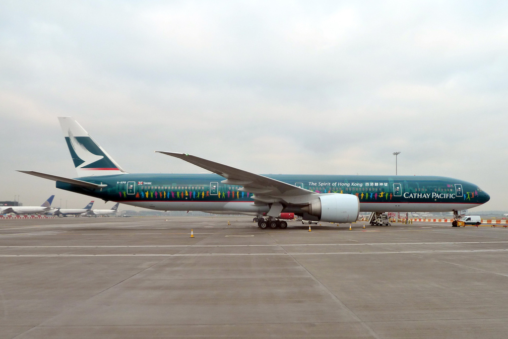 Photo of Cathay Pacific B-KPB, Boeing 777-300