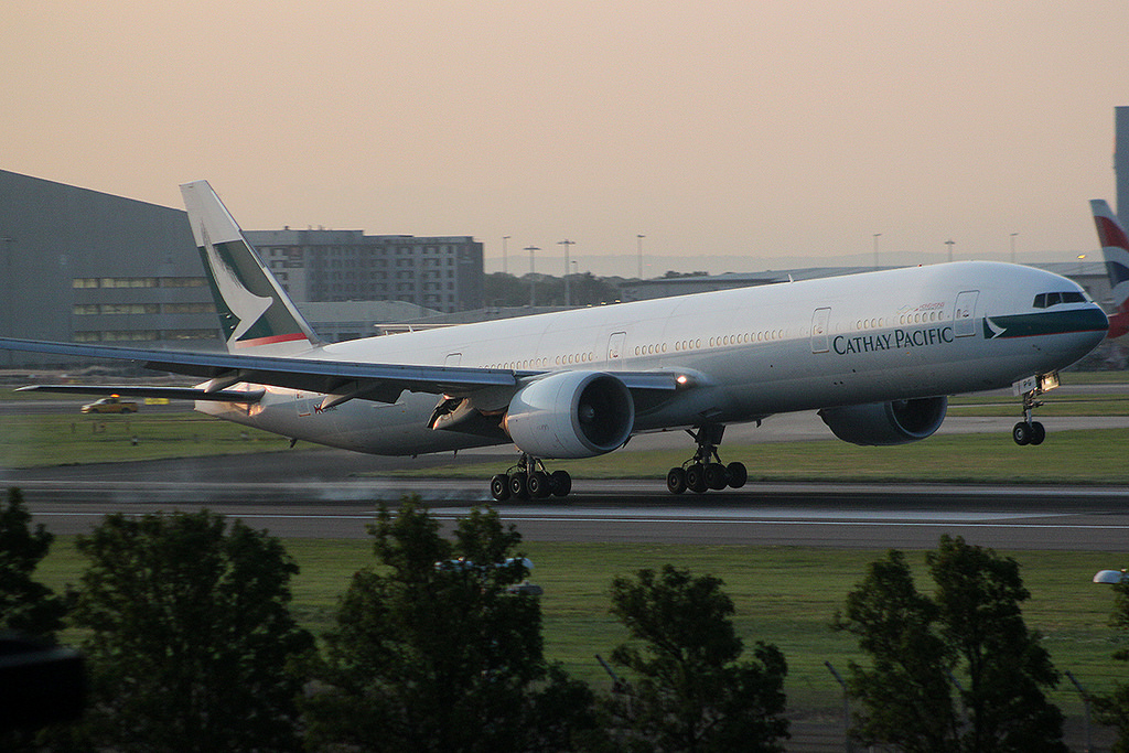 Photo of Cathay Pacific B-KPG, Boeing 777-300