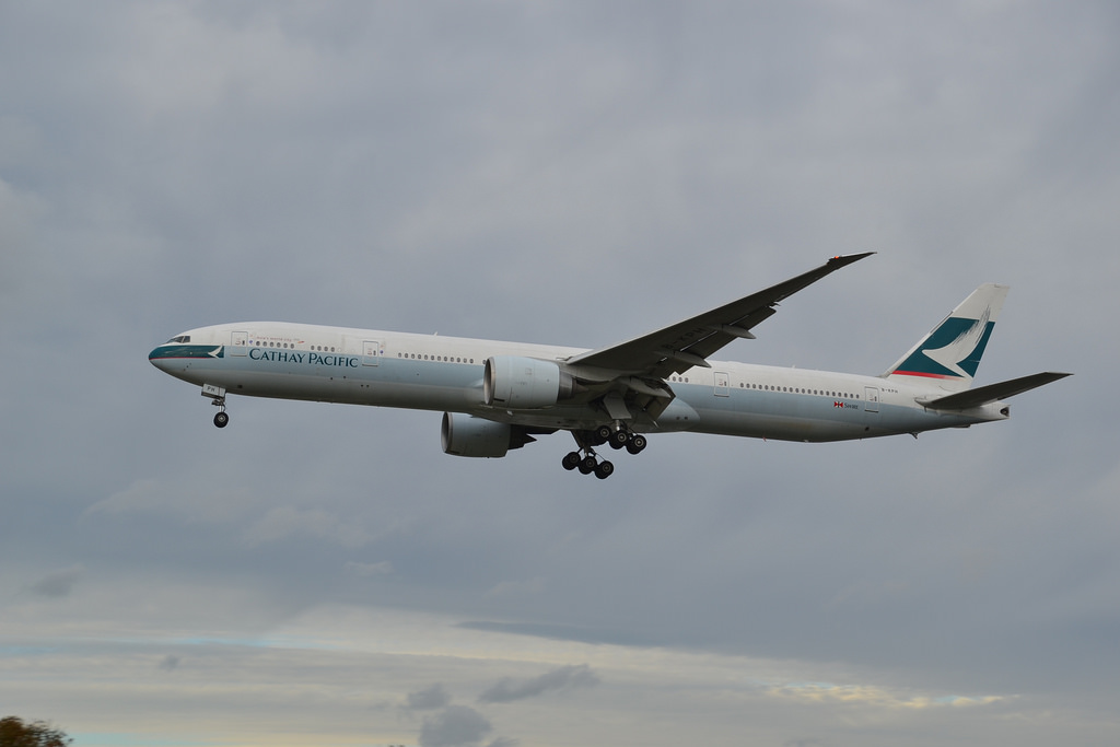 Photo of Cathay Pacific B-KPH, Boeing 777-300