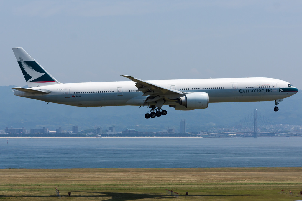 Photo of Cathay Pacific B-KPX, Boeing 777-300