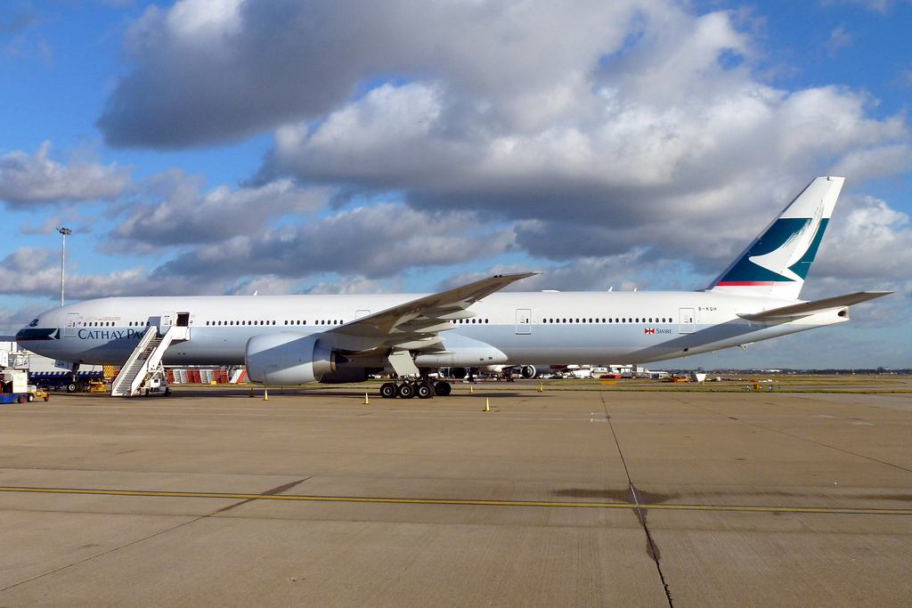 Photo of Cathay Pacific B-KQH, Boeing 777-300