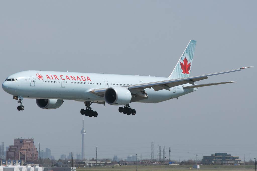 Photo of Air Canada C-FIVR, Boeing 777-300