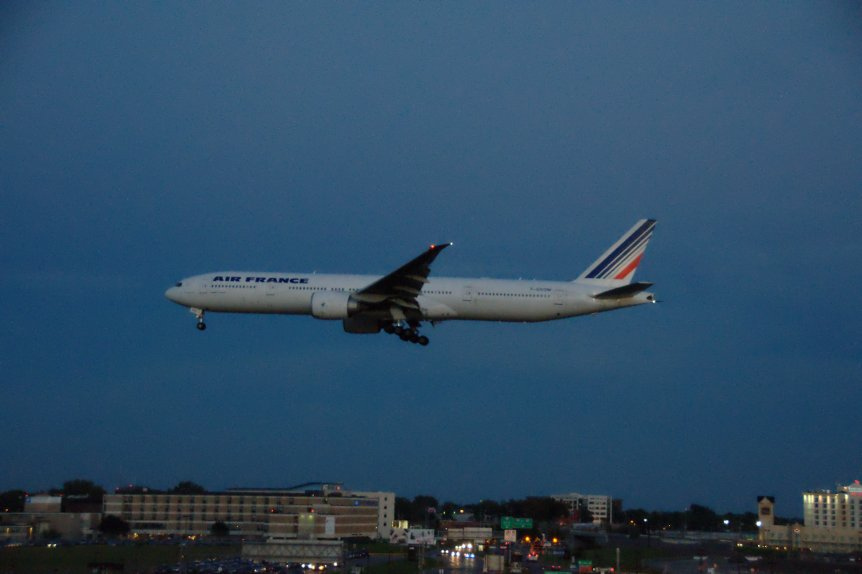 Photo of Air France F-GSQM, Boeing 777-300