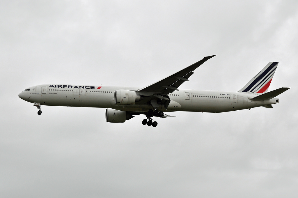 Photo of Air France F-GZNF, Boeing 777-300