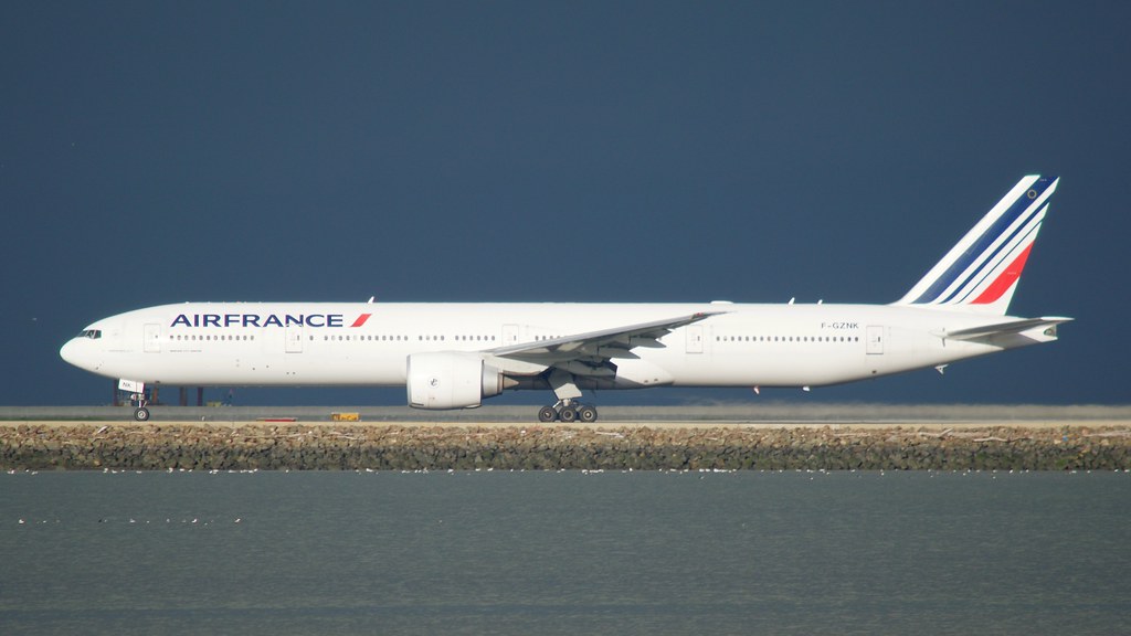 Photo of Air France F-GZNK, Boeing 777-300