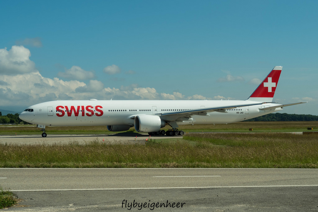 Photo of Swiss HB-JND, Boeing 777-300