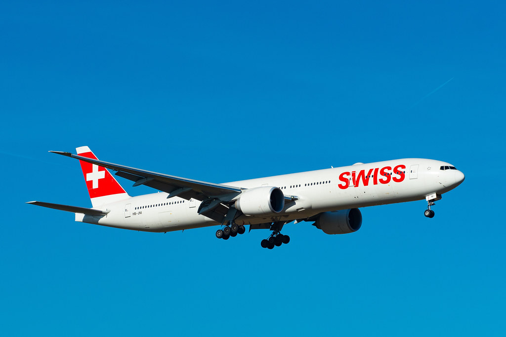 Photo of Swiss HB-JNI, Boeing 777-300