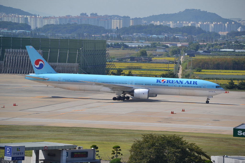 Photo of Korean Airlines HL7534, Boeing 777-300