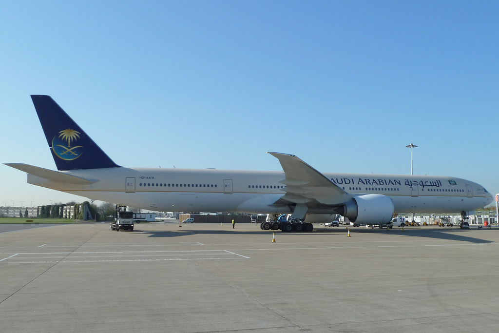 Photo of Saudi Arabian Airlines HZ-AK11, Boeing 777-300