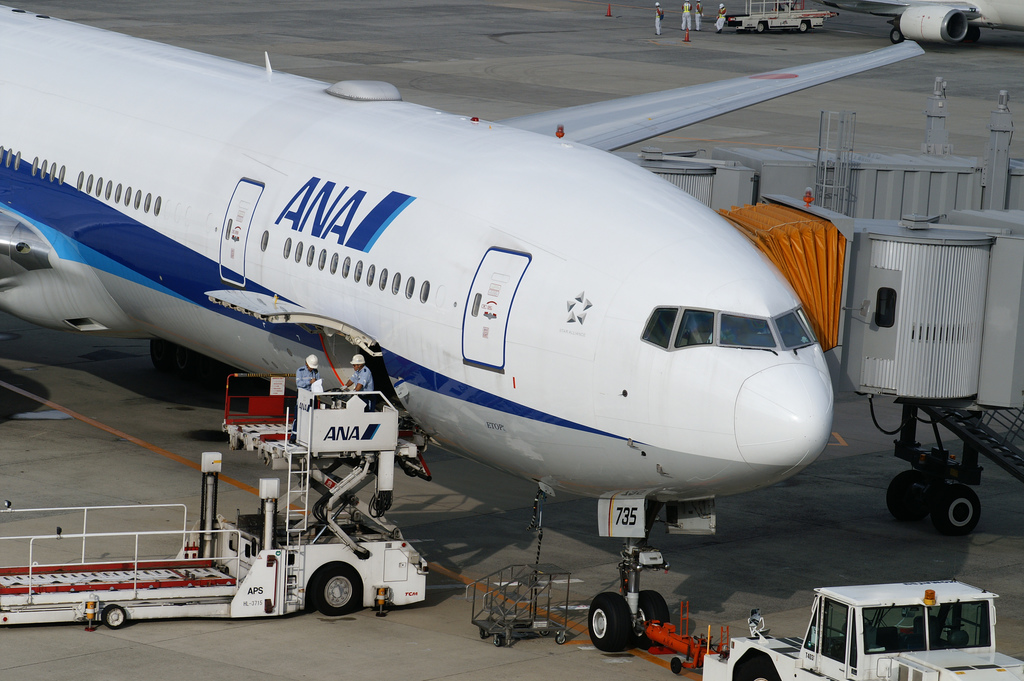 Photo of ANA All Nippon Airways JA735A, Boeing 777-300