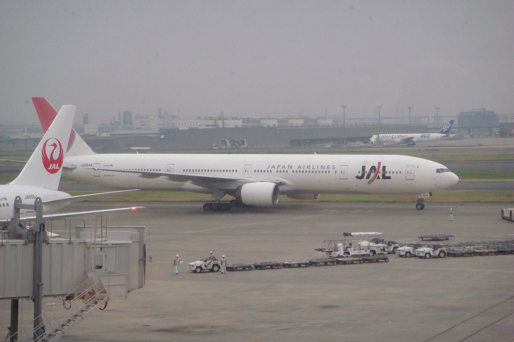 Photo of JAL Japan Airlines JA8944, Boeing 777-300