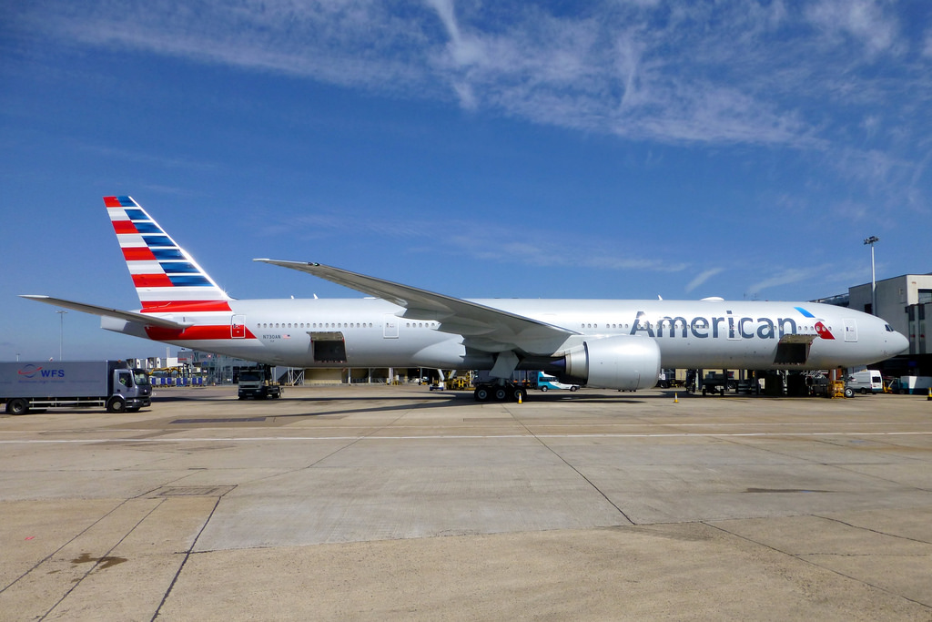 Photo of American Airlines N730AN, Boeing 777-300
