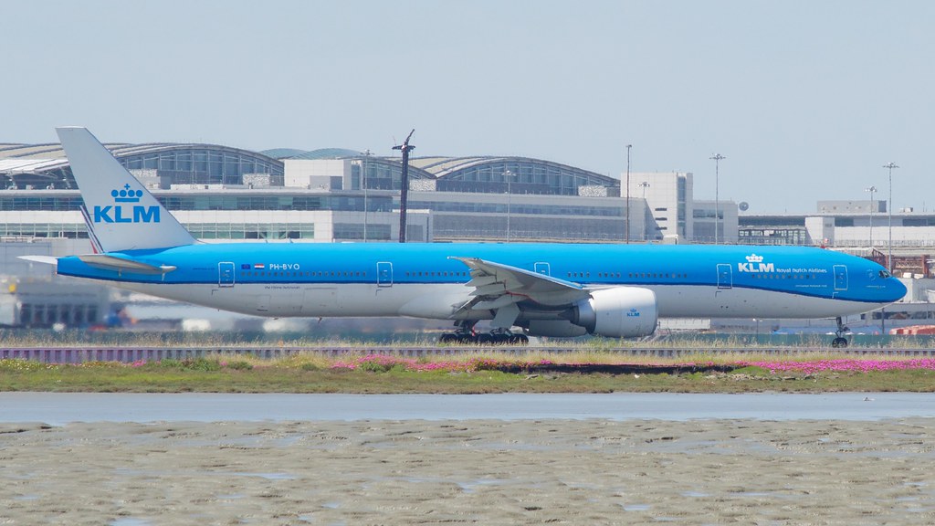 Photo of KLM PH-BVO, Boeing 777-300