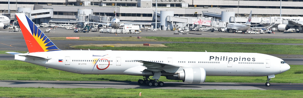 Photo of PAL Philippine Airlines RP-C7772, Boeing 777-300
