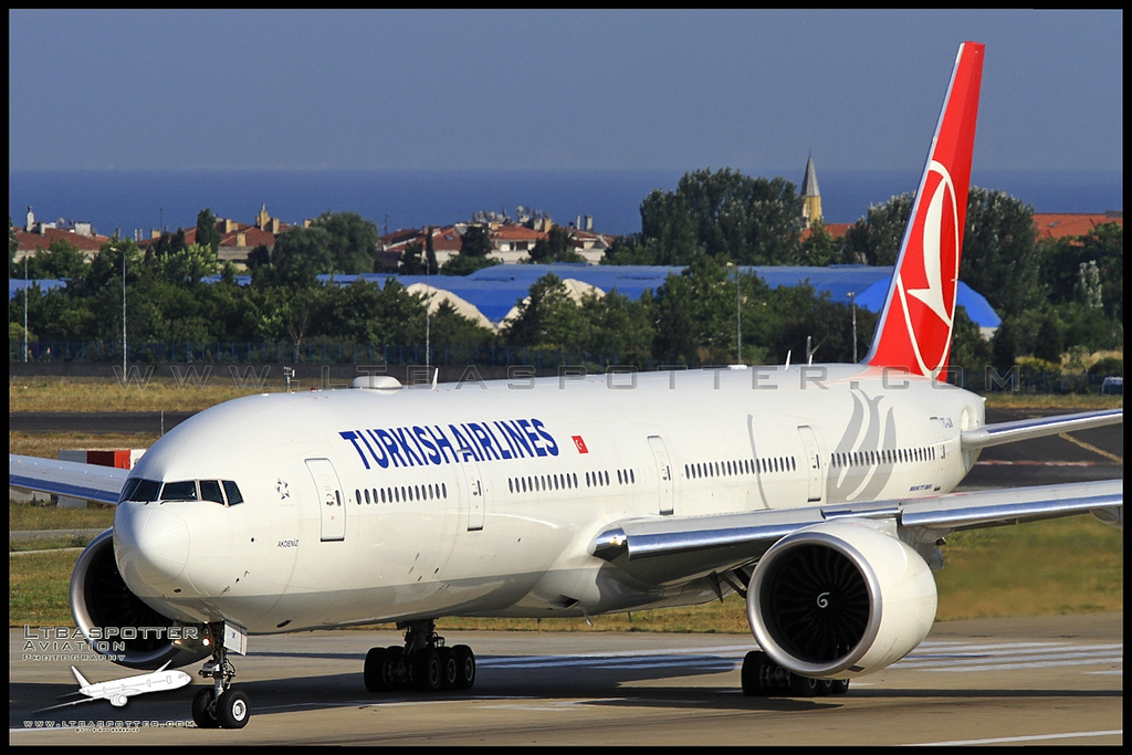 Photo of THY Turkish Airlines TC-JJK, Boeing 777-300