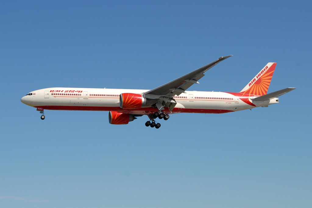 Photo of Air India VT-ALR, Boeing 777-300