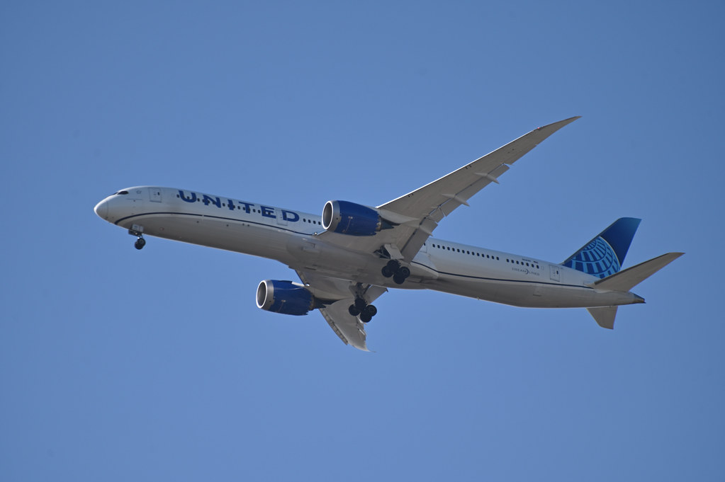 Photo of United N14011, Boeing 787-10 Dreamliner
