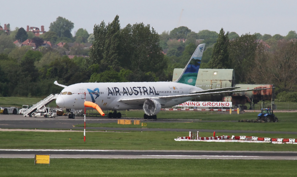 Photo of Air Austral F-OLRC, Boeing 787-8 Dreamliner