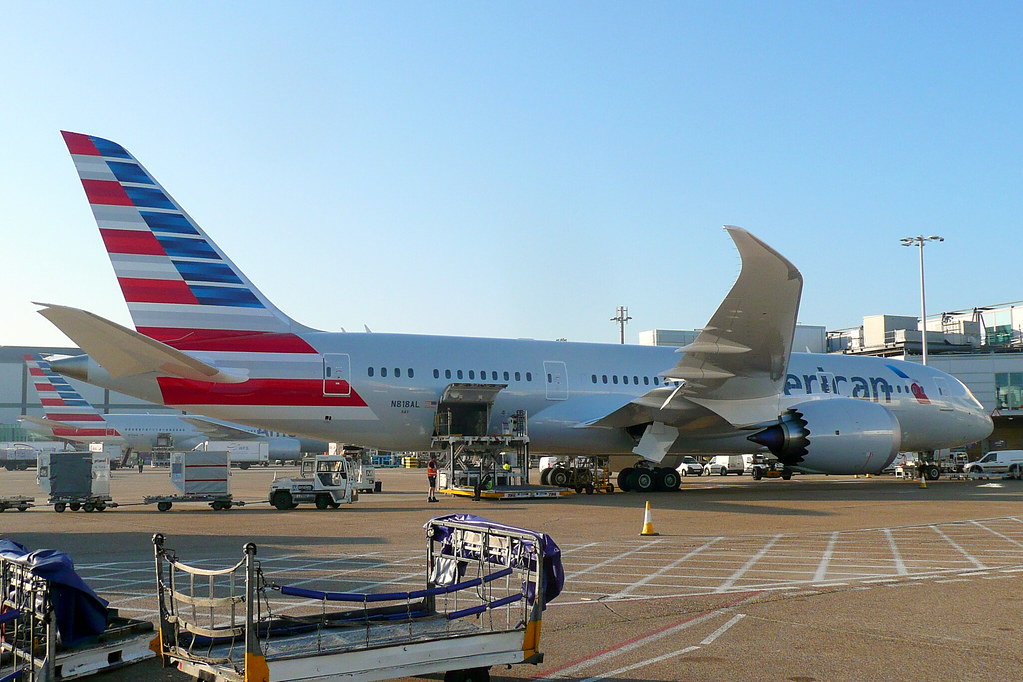Photo of American Airlines N818AL, Boeing 787-8 Dreamliner