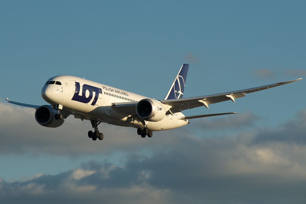 Photo of LOT Polish Airlines SP-LRF, Boeing 787-8 Dreamliner