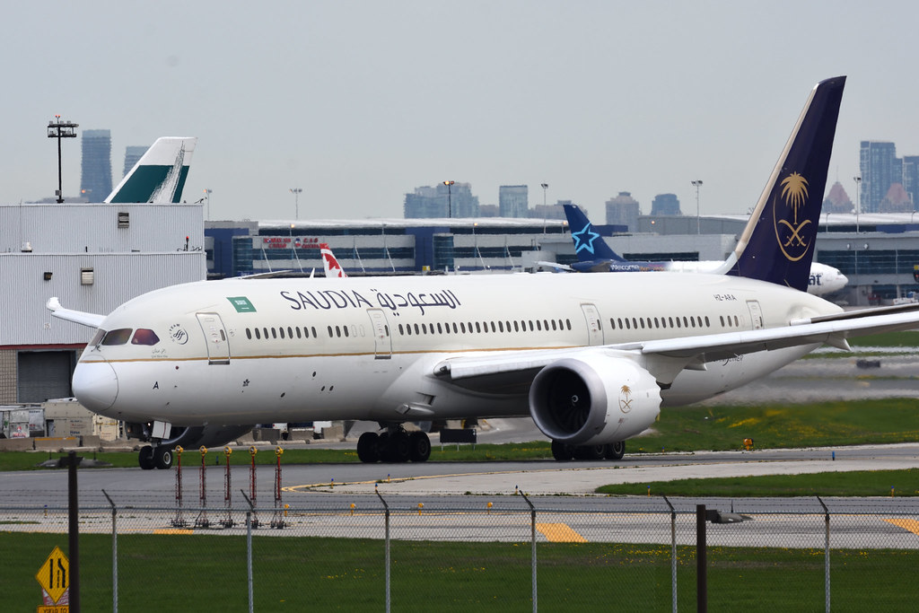 Photo of Saudi Arabian Airlines HZ-ARA, Boeing 787-9 Dreamliner