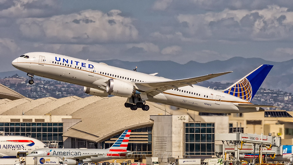 Photo of United N24974, Boeing 787-9 Dreamliner