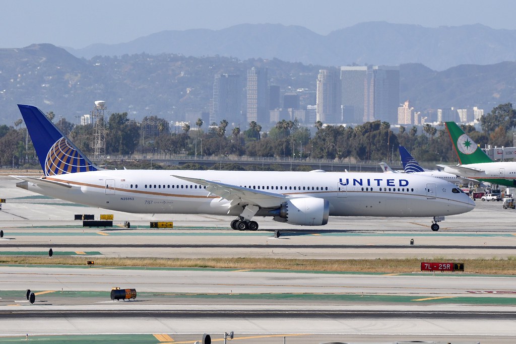 Photo of United N35953, Boeing 787-9 Dreamliner