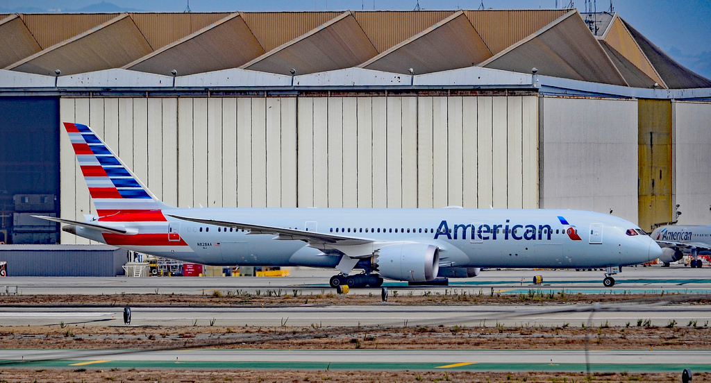 Photo of American Airlines N828AA, Boeing 787-9 Dreamliner