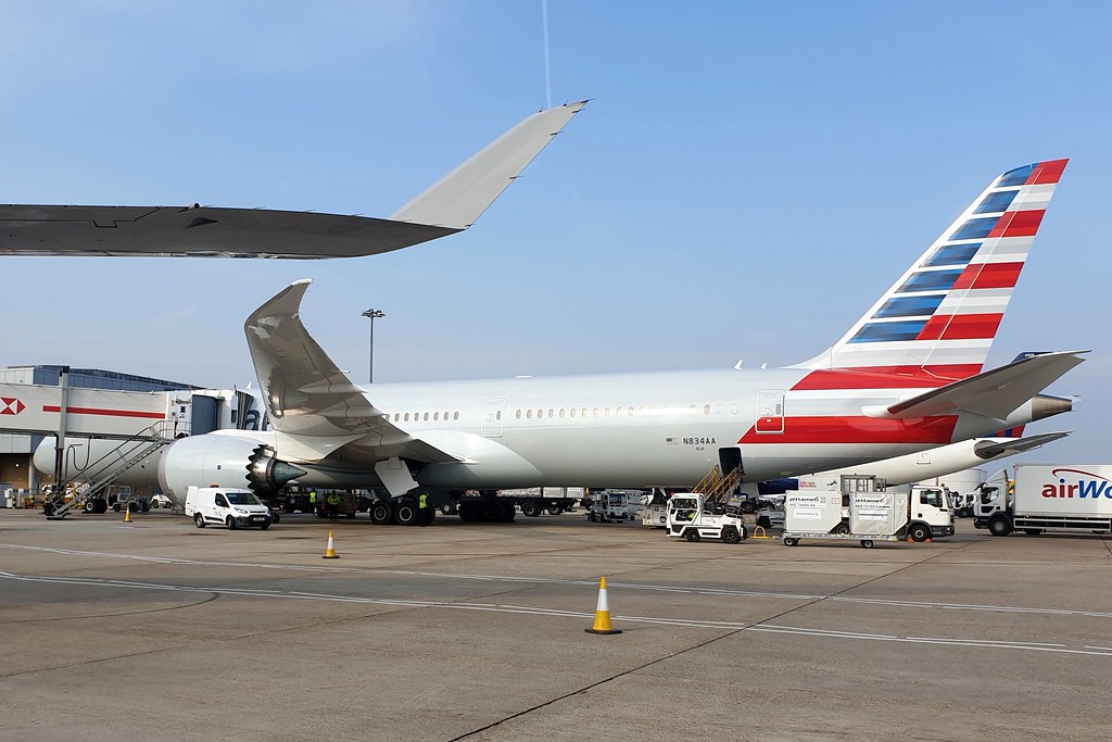 Photo of American Airlines N834AA, Boeing 787-9 Dreamliner