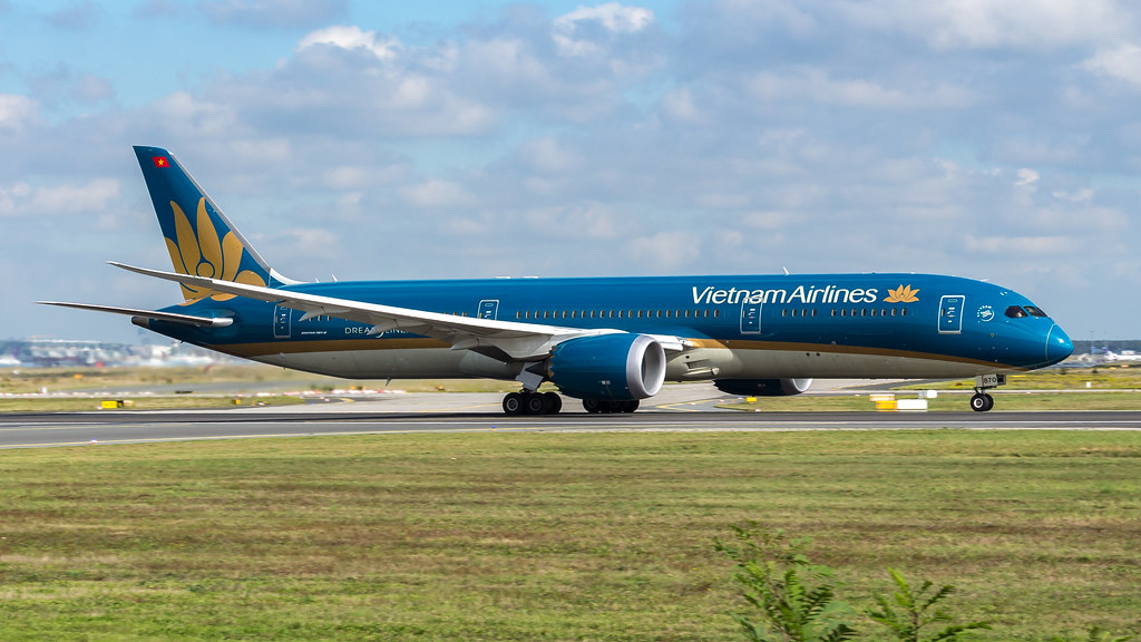 Photo of Vietnam Airlines VN-A870, Boeing 787-9 Dreamliner