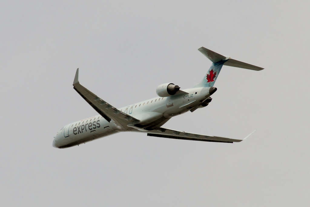 Photo of Jazz Aviation C-FLJZ, Canadair CL-600 Regional Jet CRJ-705