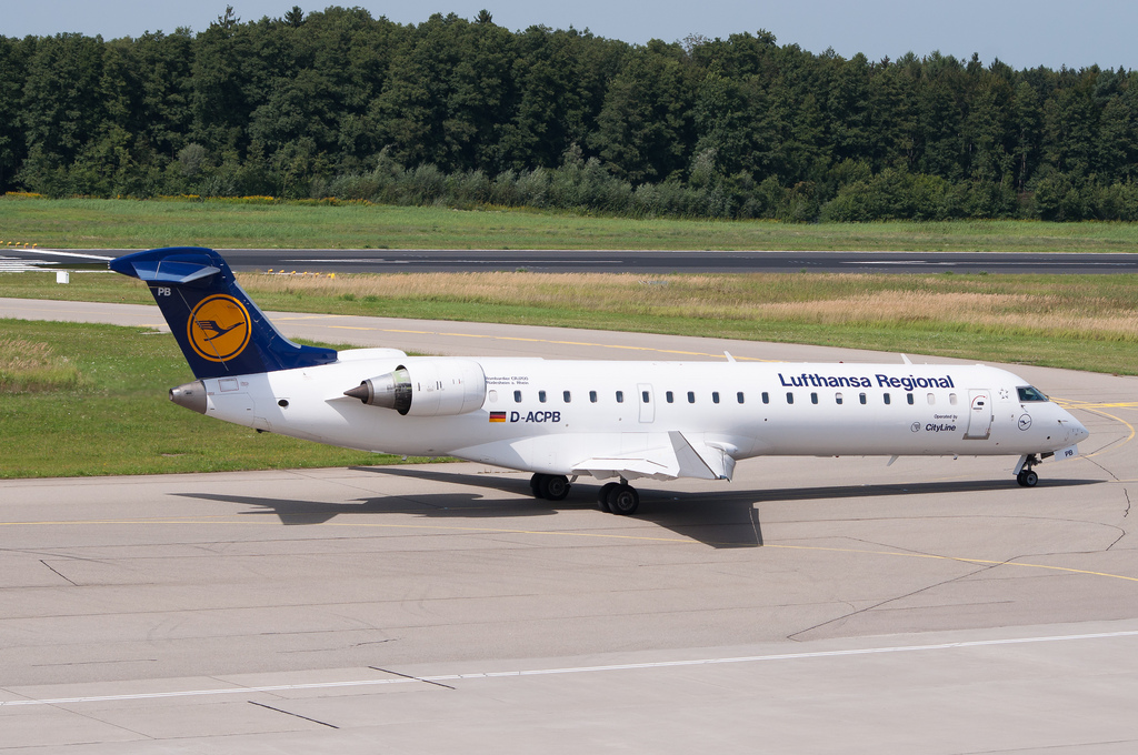 Photo of Lufthansa Cityline D-ACPB, Canadair CRJ-700