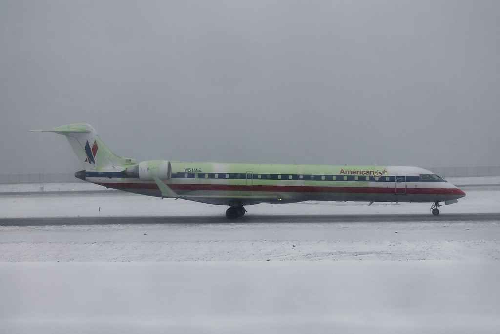 Photo of PSA Airlines N511AE, Canadair CRJ-700