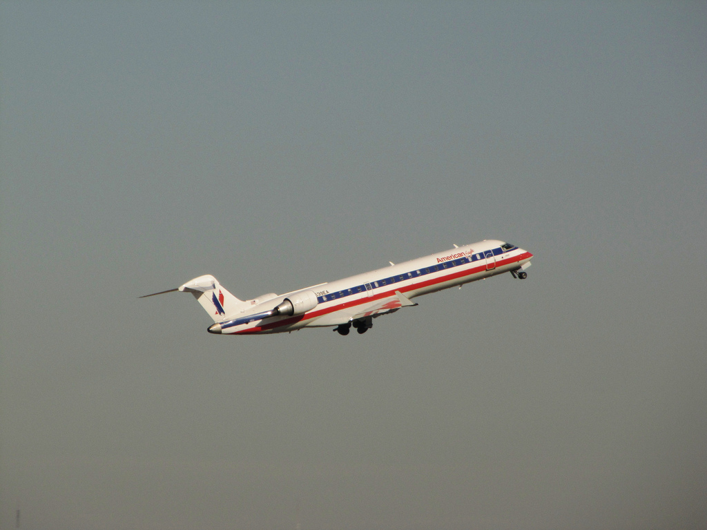 Photo of Envoy Air N539EA, Canadair CRJ-700