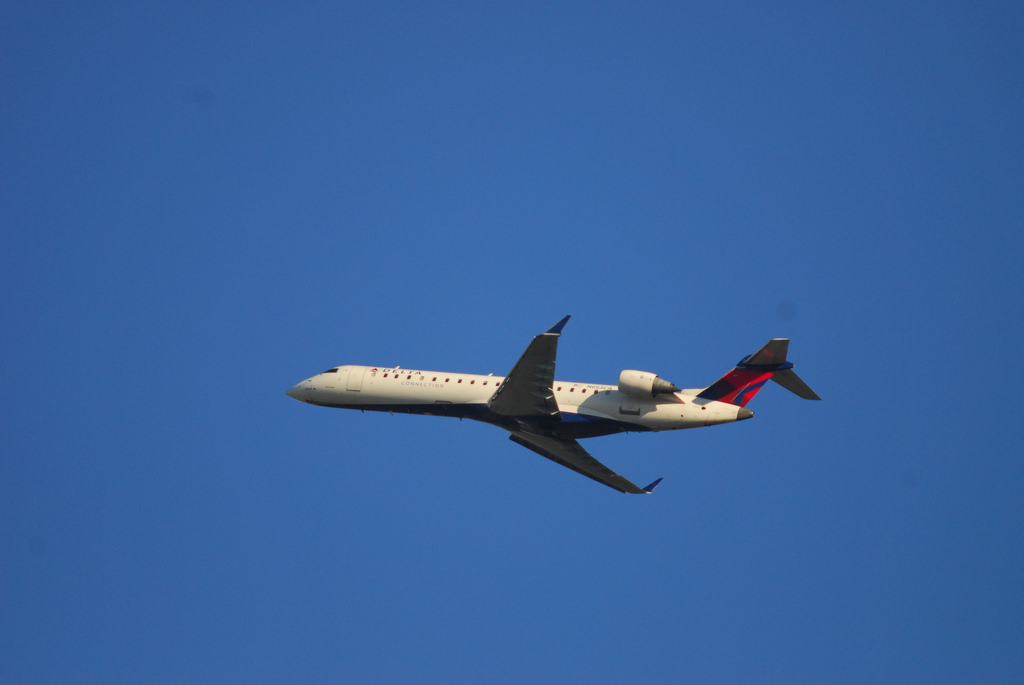 Photo of GoJet Airlines N653CA, Canadair CRJ-700