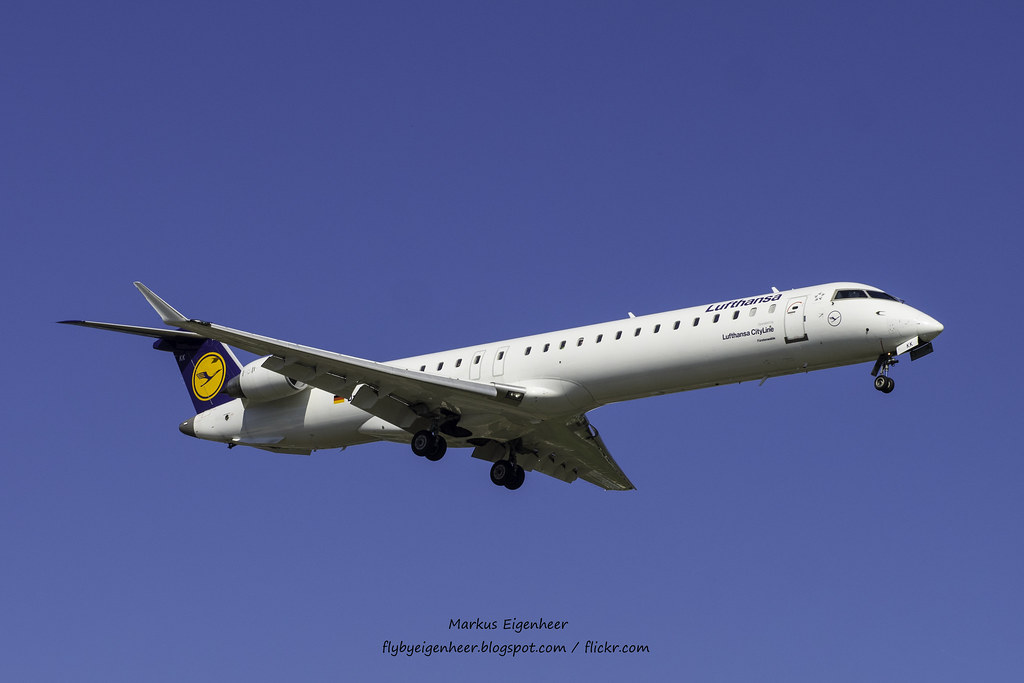 Photo of Lufthansa D-ACKK, Canadair CL-600 Regional Jet CRJ-705