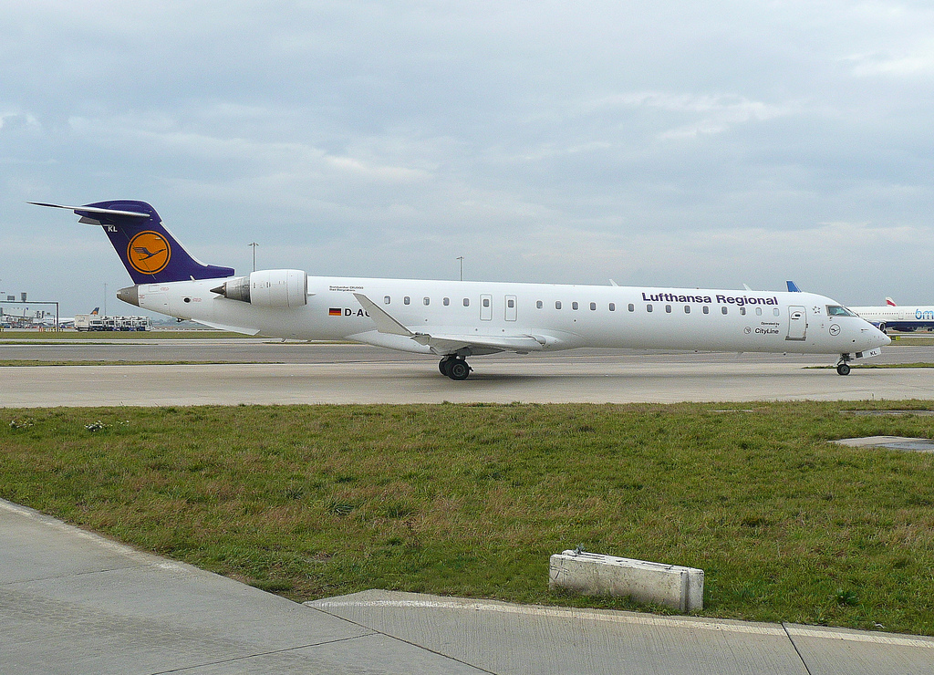 Photo of Lufthansa Cityline D-ACKL, Canadair CL-600 Regional Jet CRJ-705