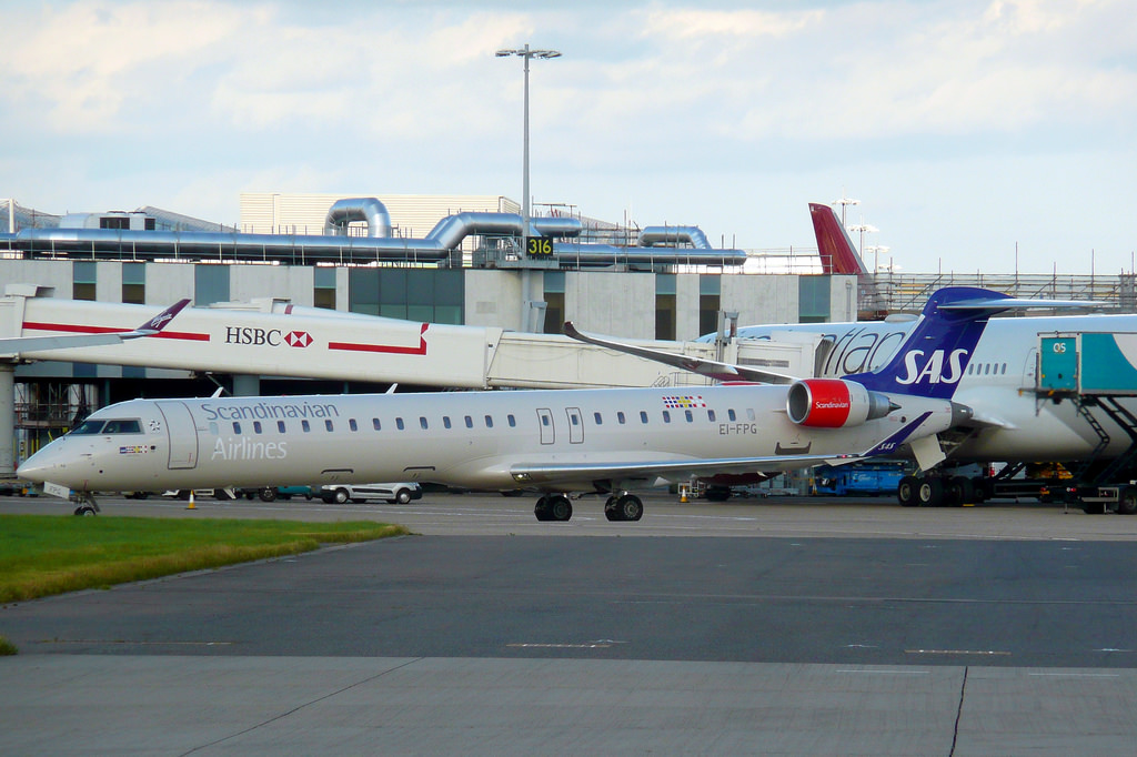 Photo of SAS Scandinavian Airlines EI-FPG, Canadair CL-600 Regional Jet CRJ-705
