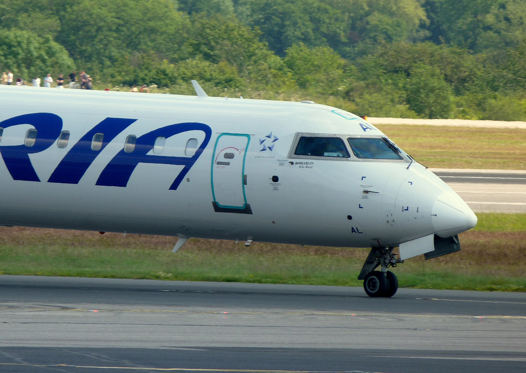 Photo of Adria Airways S5-AAL, Canadair CL-600 Regional Jet CRJ-705