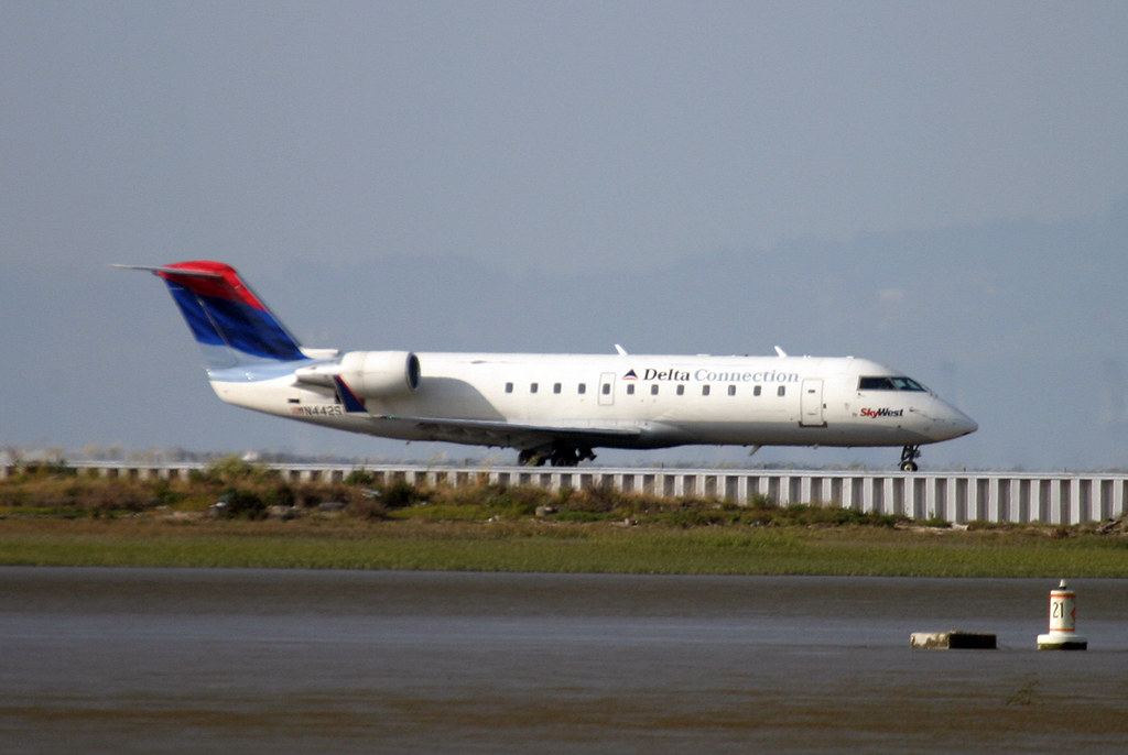 Photo of Skywest Airlines N442SW, Canadair Corporate Jetliner