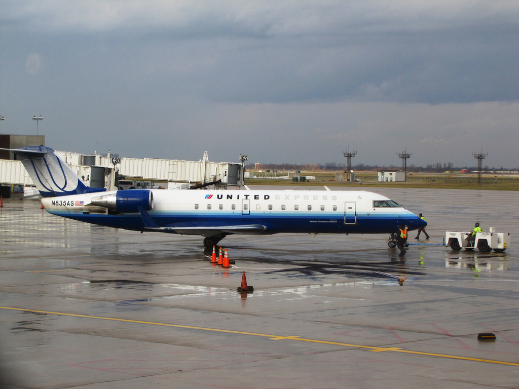 Photo of Expressjet N835AS, Canadair Corporate Jetliner