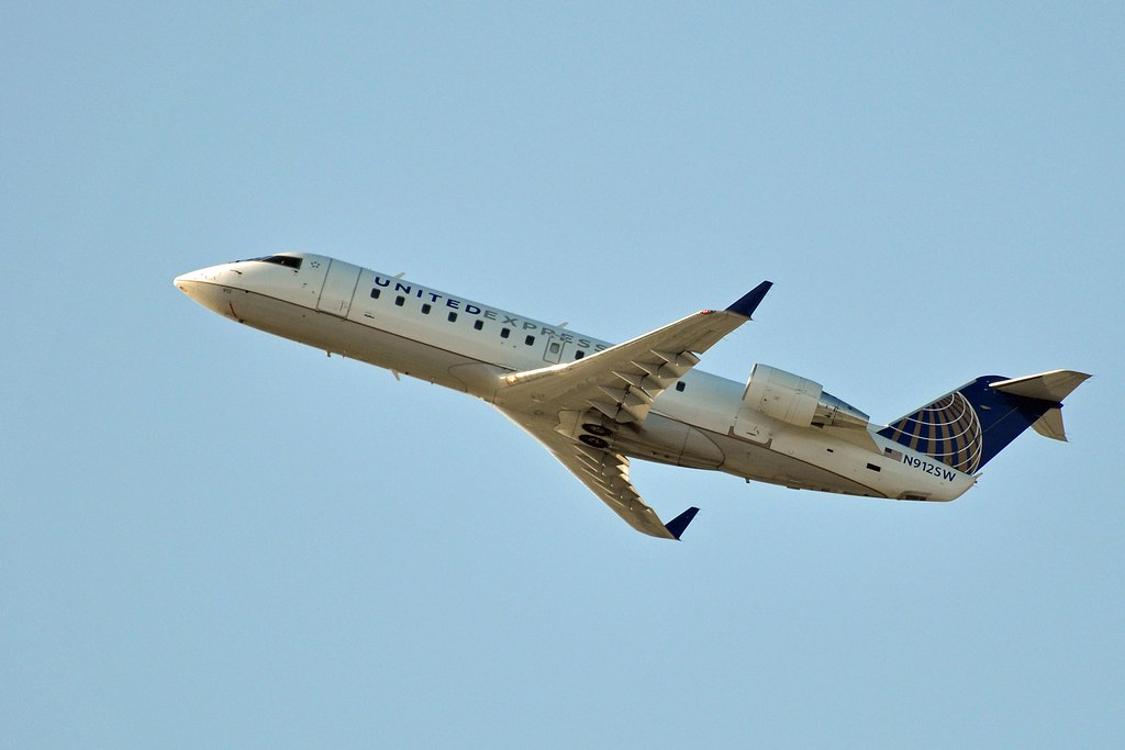 Photo of Skywest Airlines N912SW, Canadair Corporate Jetliner