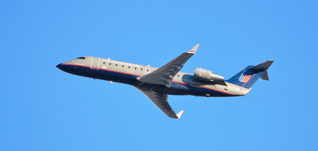 Photo of Skywest Airlines N946SW, Canadair Corporate Jetliner