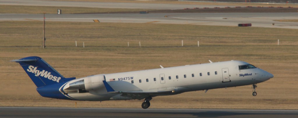 Photo of Skywest Airlines N947SW, Canadair Corporate Jetliner
