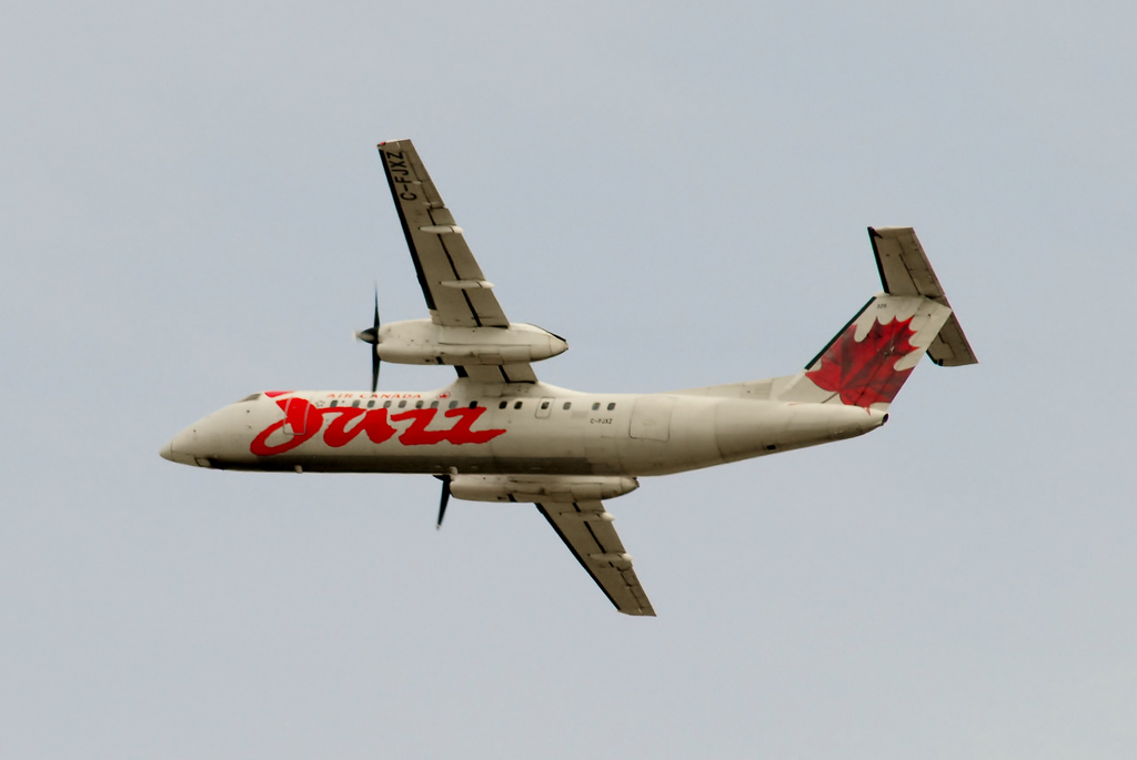 Photo of Jazz Aviation C-FJXZ, De Havilland Dash 8 (300)