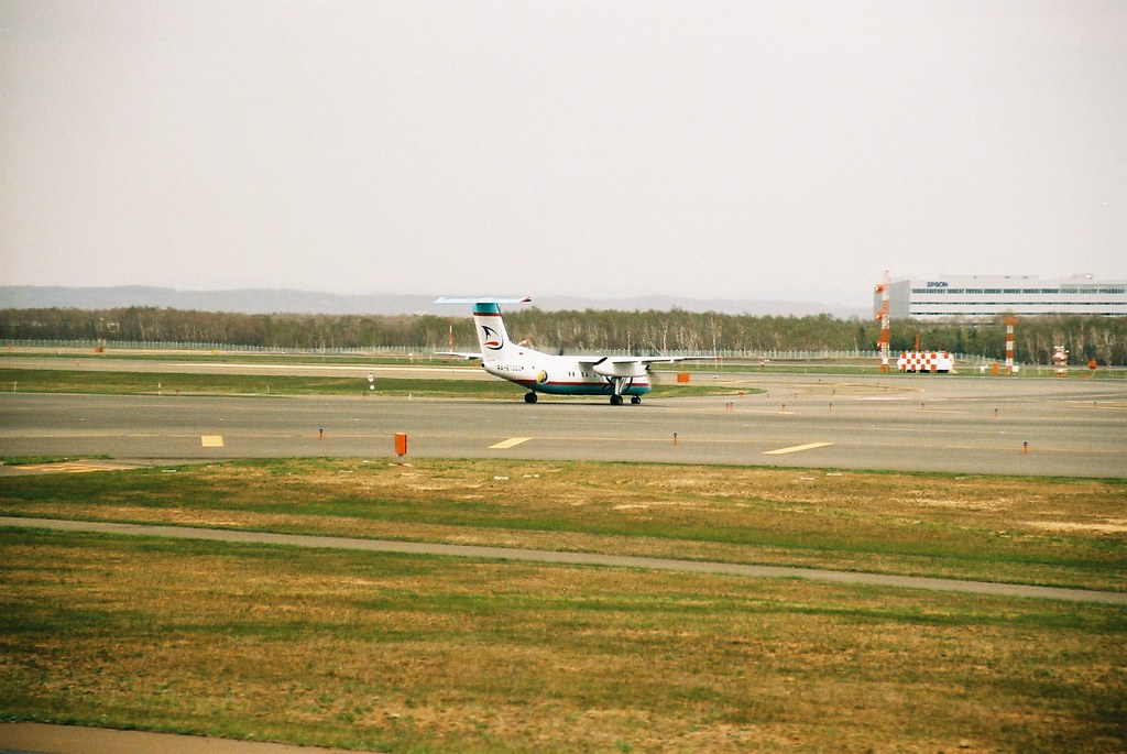 Photo of Sat Airlines RA-67253, De Havilland Dash 8 (300)